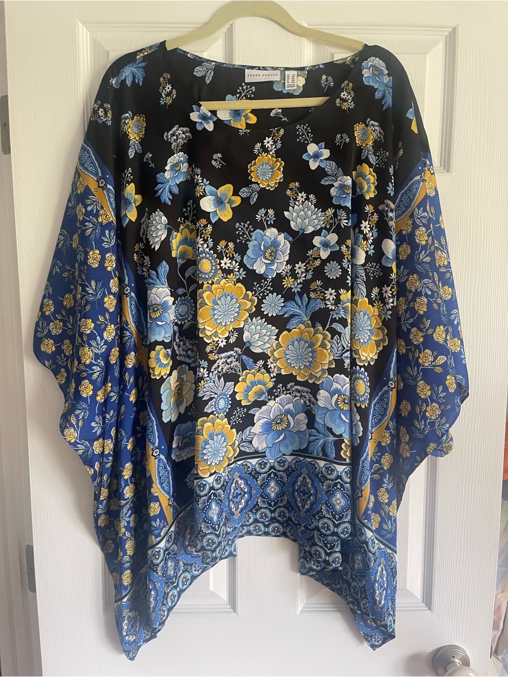 Susan Graver Black Floral Top with Blue & Yellow Blooms boho floral size plus 2X